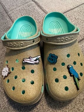 CROCS Men / Woman Glitter Teal and Gold with  Tan size 8M  10W